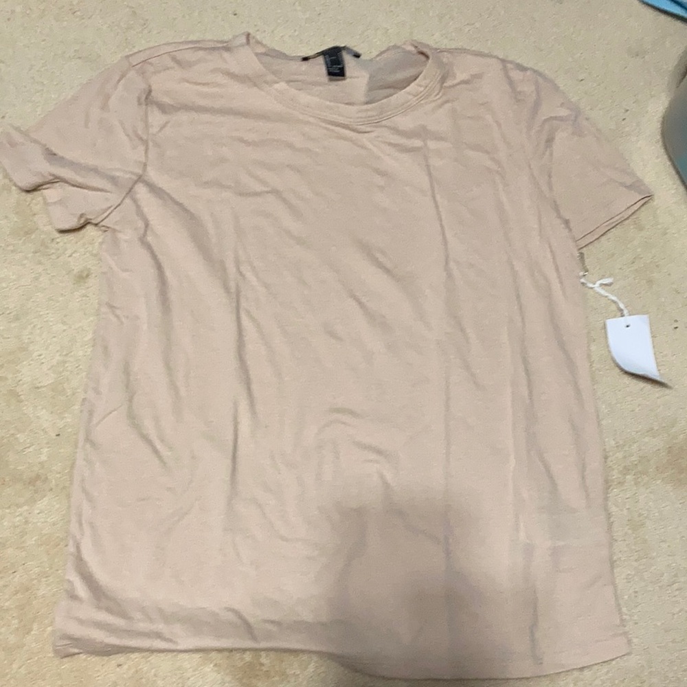 Forever 21 beige tee shirt size M